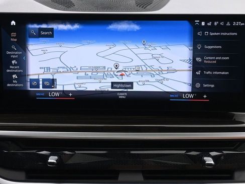 Used 2023 BMW X7 xDrive40i w/ M Sport Package AWD/4WD image 34