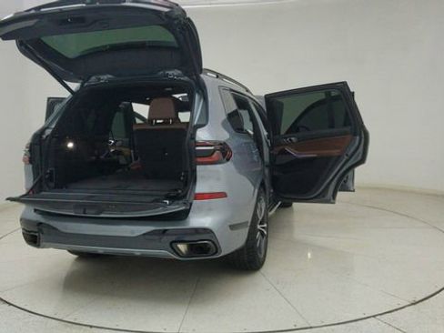 Used 2026 BMW X7 xDrive40i image 82