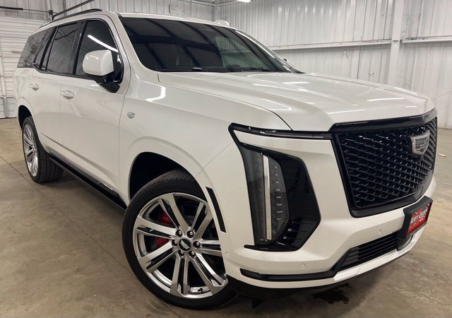 Used 2025 Cadillac Escalade Sport Platinum AWD/4WD image 1