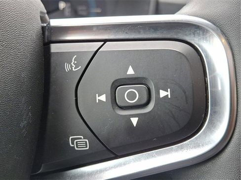 Certified 2022 Volvo C40 P8 Recharge Ultimate image 20