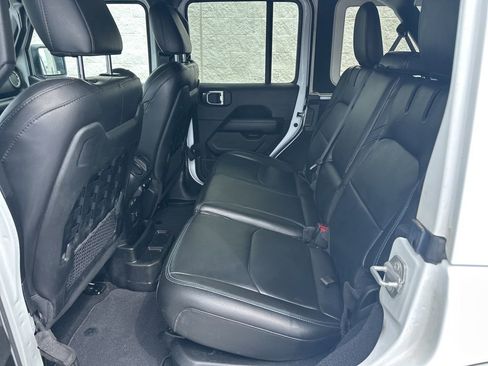 Certified 2023 Jeep Wrangler Unlimited Rubicon 4xe w/ Cold Weather Group AWD/4WD image 8