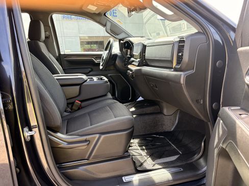 Used 2023 Chevrolet Silverado 1500 RST AWD/4WD image 8
