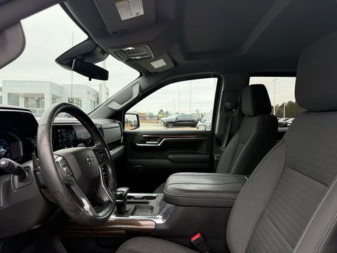 Used 2023 Chevrolet Silverado 1500 RST w/ Z71 Off-Road Package image 9