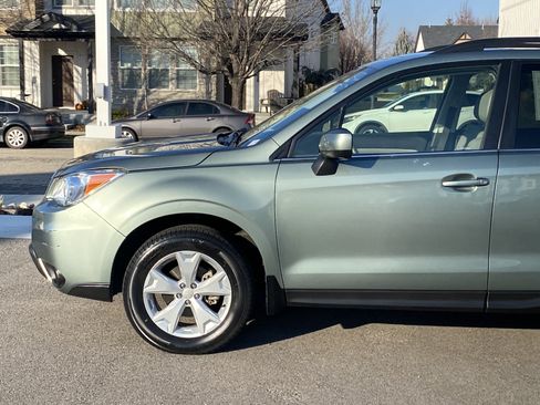 Used 2016 Subaru Forester 2.5i Limited image 2