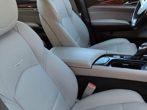 Used 2019 Cadillac CTS Sedan RWD image 11
