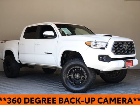 Used 2023 Toyota Tacoma TRD Sport w/ Advanced Technology Package AWD/4WD image 2