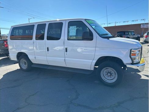 Used 2013 Ford E-150 and Econoline 150 Wagon RWD image 7