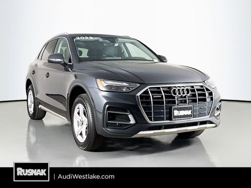 Used 2023 Audi Q5 2.0T Premium w/ Convenience Package image 1