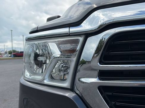 Used 2019 RAM 1500 Big Horn AWD/4WD image 12