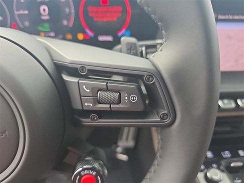 Used 2025 Porsche 911 Carrera GTS image 33