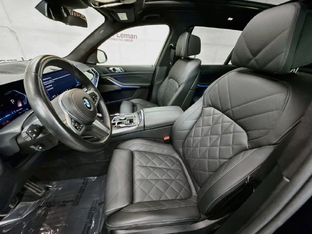 Used 2026 BMW X7 xDrive40i w/ M Sport Package AWD/4WD image 21