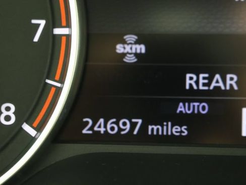 Used 2022 Nissan Rogue SV AWD/4WD image 13