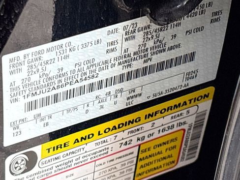 Used 2023 Ford Expedition Limited image 35