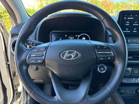 Certified 2022 Hyundai Kona Limited w/ Cargo Package image 15
