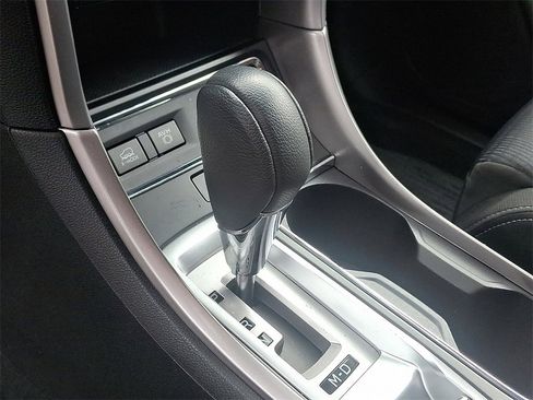 Used 2022 Subaru Ascent Premium w/ Convenience Package image 14