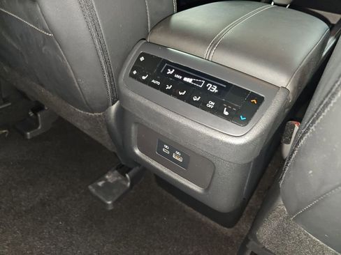 Used 2023 Nissan Pathfinder SL w/ SL Premium Package image 20