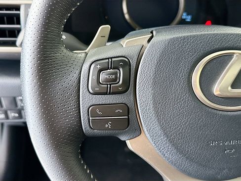 Used 2017 Lexus RC 200t F Sport RWD image 11