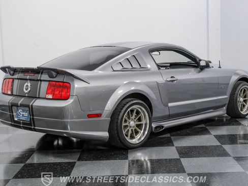 Used 2006 Ford Mustang GT image 10
