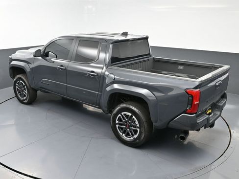 Used 2024 Toyota Tacoma TRD Sport image 43