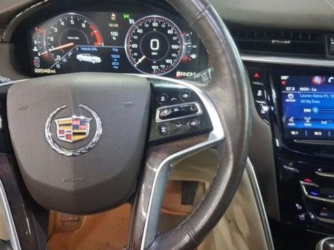 Used 2014 Cadillac XTS Premium image 12
