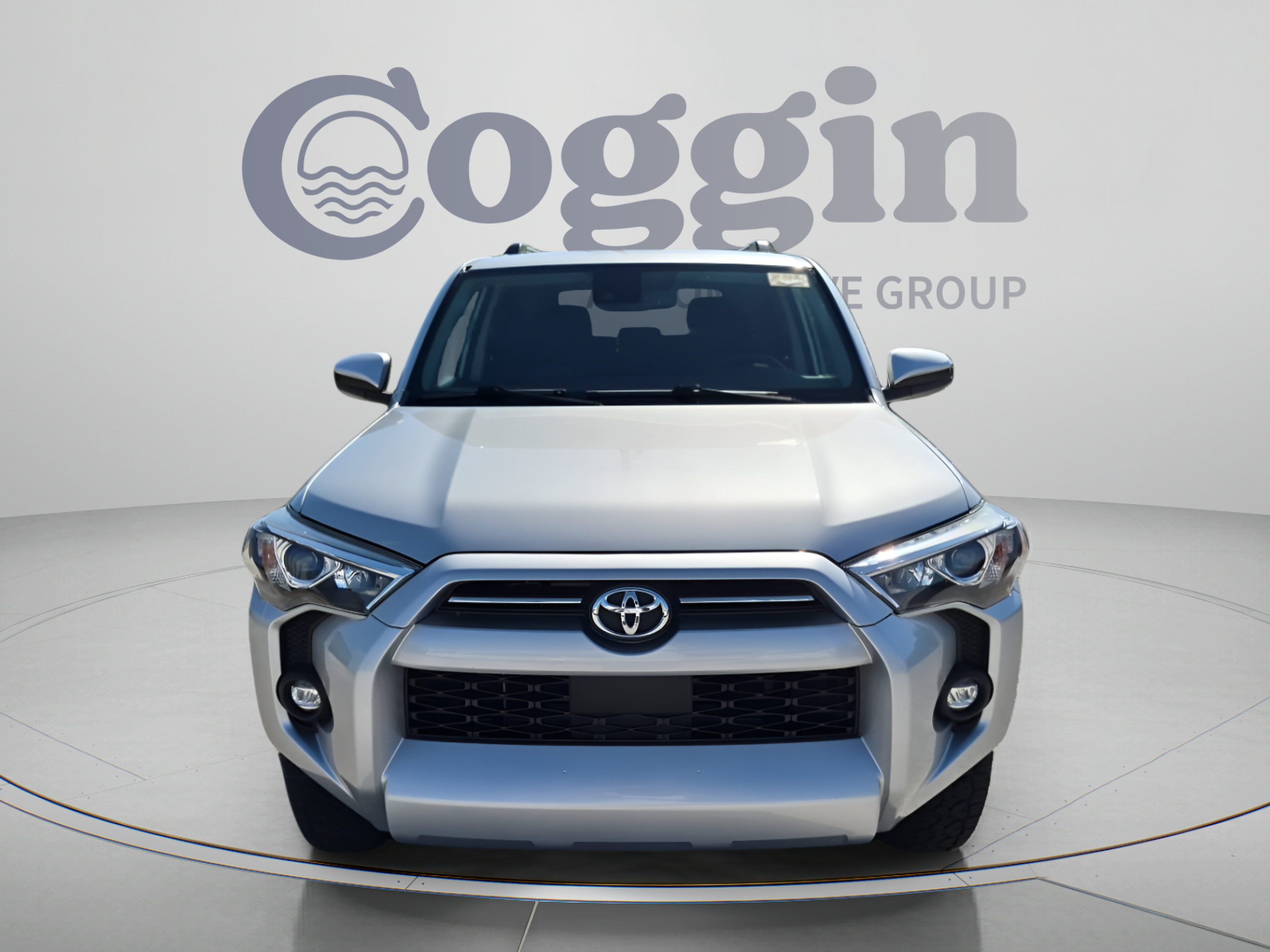 Used 2021 Toyota 4Runner SR5 AWD/4WD image 9