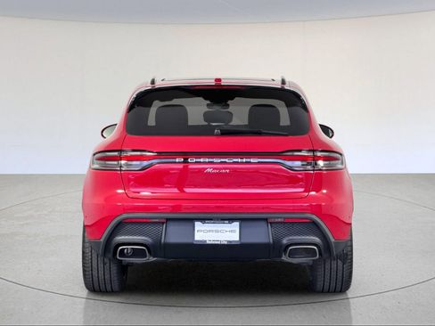 New 2026 Porsche Macan image 7