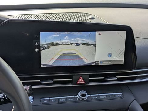 Used 2025 Hyundai Elantra SEL FWD image 20