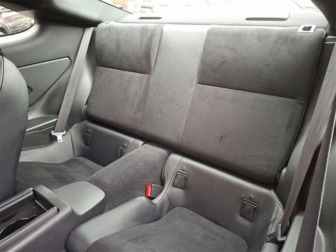 Used 2022 Toyota GR86 Premium image 10