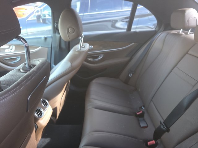 Used 2018 Mercedes-Benz E 300 image 12