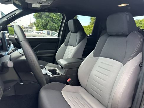 Used 2024 Toyota Tacoma TRD Sport RWD image 5