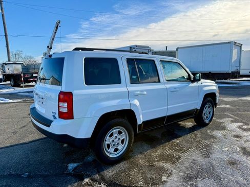 Used 2016 Jeep Patriot Sport w/ Power Value Group image 5