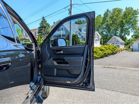 Used 2022 Toyota Tundra Limited AWD/4WD image 13