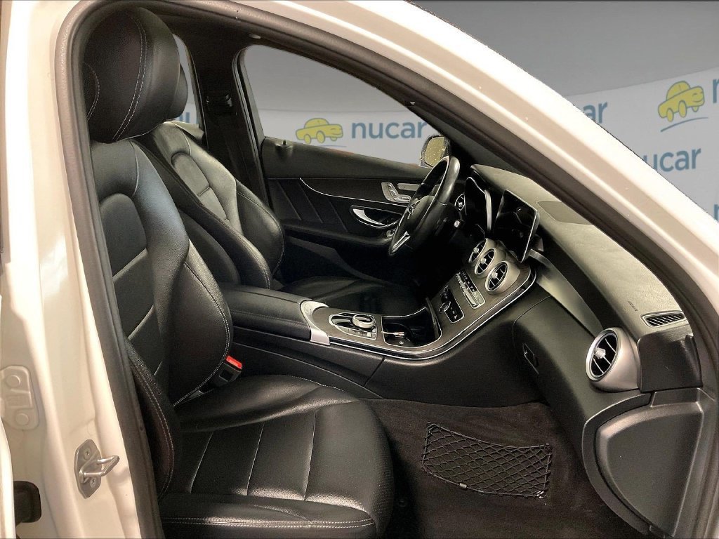 Used 2020 Mercedes-Benz C 300 4MATIC Sedan image 11