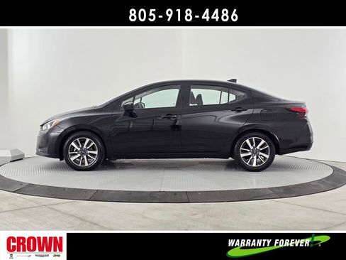 Used 2023 Nissan Versa SV image 4