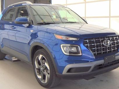 Used 2025 Hyundai Venue SEL