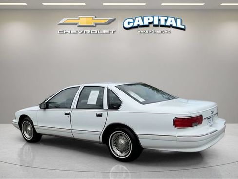 Used 1996 Chevrolet Caprice SS RWD image 3