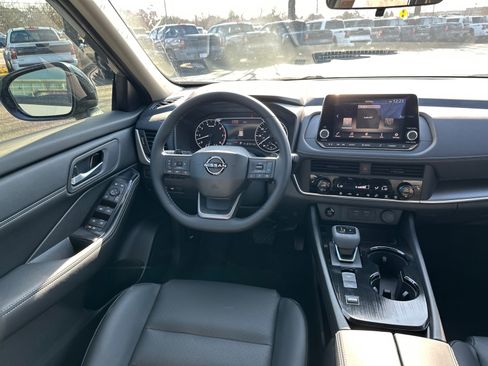 New 2026 Nissan Rogue SV image 23