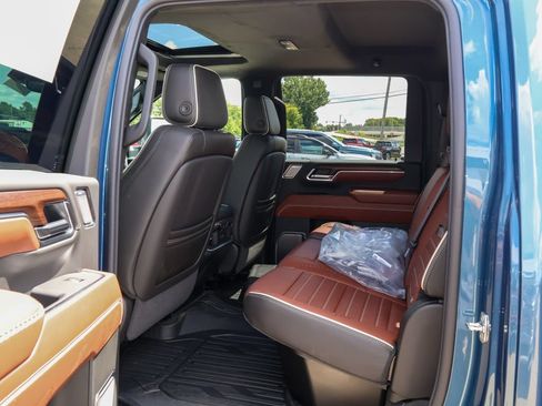 New 2026 GMC Sierra 2500 Denali Ultimate w/ Max Trailering Package AWD/4WD image 15