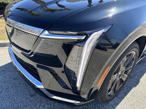 New 2025 Cadillac Escalade IQ Luxury 2 AWD/4WD image 9