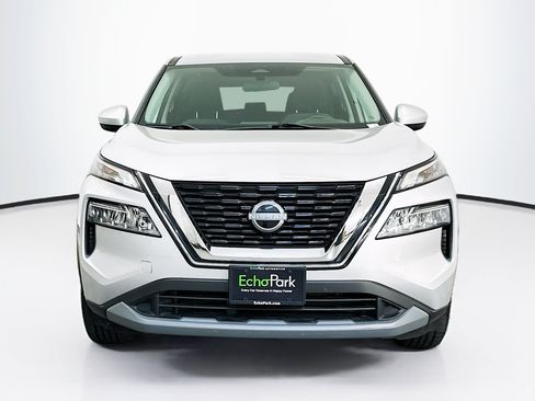 Used 2023 Nissan Rogue SV AWD/4WD image 2