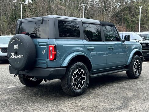 Used 2022 Ford Bronco Outer Banks image 5