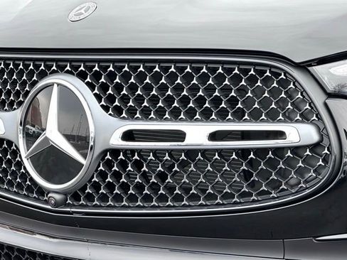 New 2026 Mercedes-Benz GLC 300 4MATIC image 3