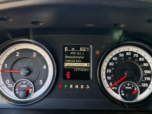 Used 2015 RAM 2500 Tradesman w/ Chrome Appearance Group image 18