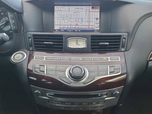 Used 2016 INFINITI Q70 3.7 w/ Sport Package image 14