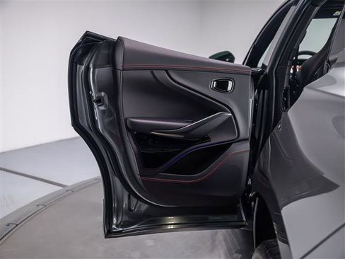 New 2026 Aston Martin DBX 707 image 28