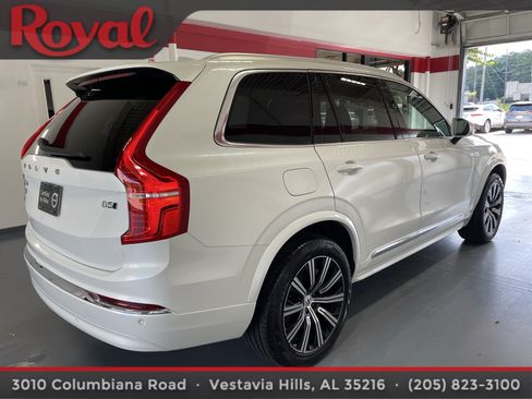 Certified 2025 Volvo XC90 B5 Core AWD/4WD image 4