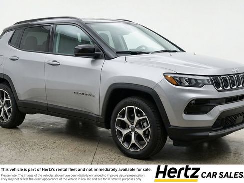 Used 2025 Jeep Compass Limited image 1