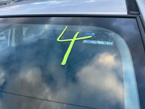 Used 2017 Nissan Rogue Sport S image 33