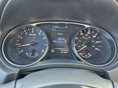 Used 2016 Nissan Rogue SL image 28