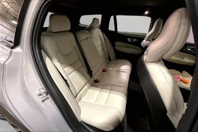 Certified 2025 Volvo V60 B5 Cross Country Ultra AWD/4WD image 29